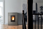 Carica l&#39;immagine nel visualizzatore di Gallery, Stufa a pellet canalizzata MCZ Raam Comfort Air 8 kW
